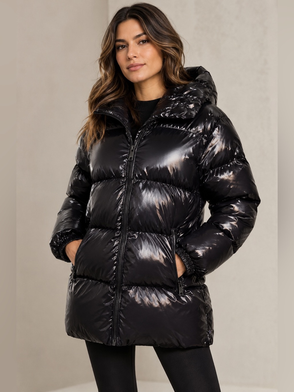 Woman Micheal Kors hooded puffer jacket size large. Down/fathers fill no tags - Picture 2 of 10